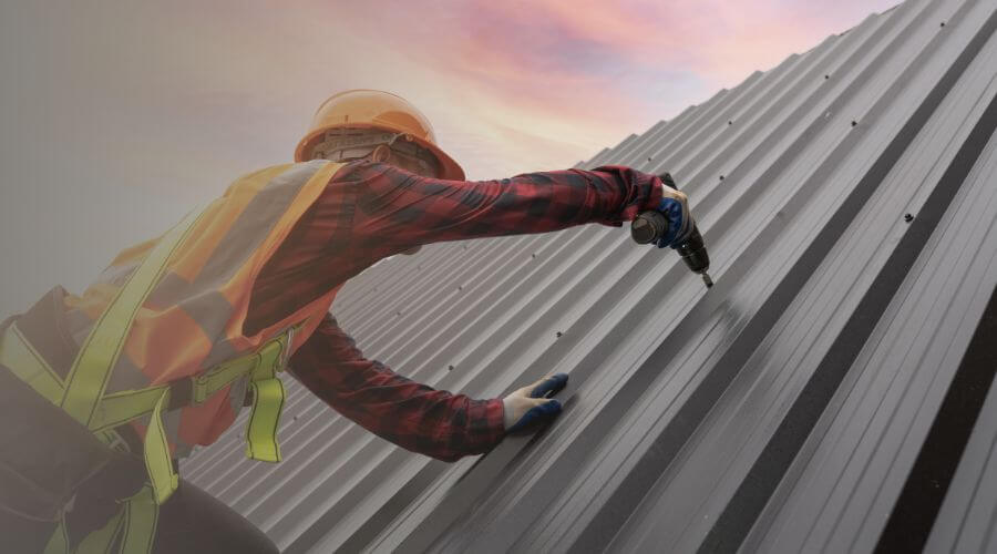 Professional gutter cleaning in Rosebud, MO
